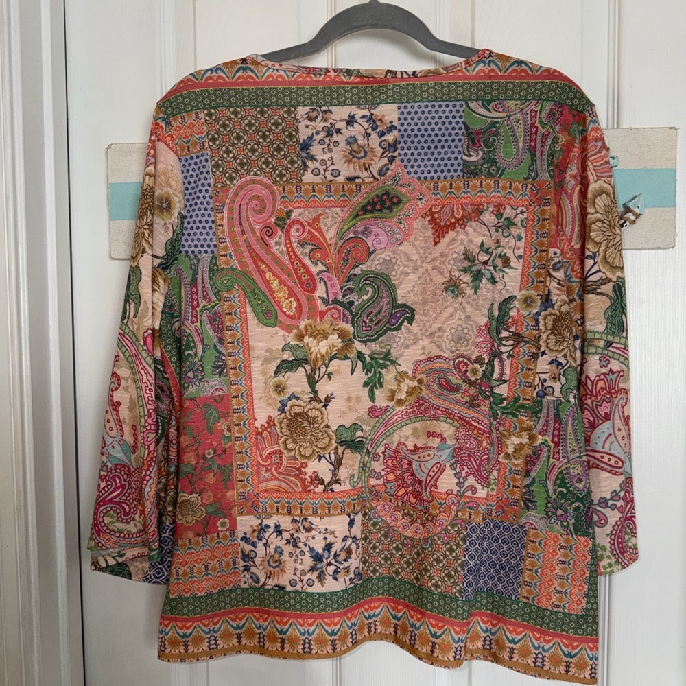 Chico’s Boho Tie Front Paisley Top Sz 2 (12) - Picture 2 of 6